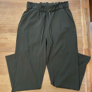 Lululemon Stretch High-Rise Pant 7/8 Length Olive Size 6